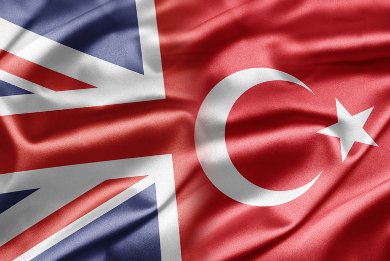 İngiltere'den Türkiye'ye yeşil ışık: Türkiye'den gelen yolculara karantina uygulanmayacak
