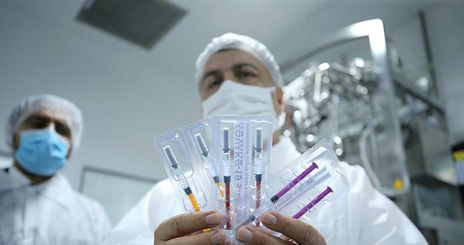 Yerli aşı çalışmalarında önemli gelişme: İnsanlar üzerinde denenmeye başlanacak