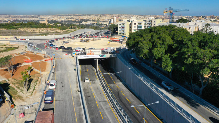 Santa Luċija yolunda yeni bir alt geçit açıldı