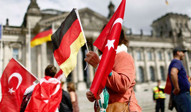 Almanya’dan Türkiye’ye dönen Türk vatandaşları yeniden Almanya’ya dönüyor
