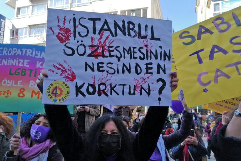 Türkiye İstanbul Sözleşmesi’nden çekildi