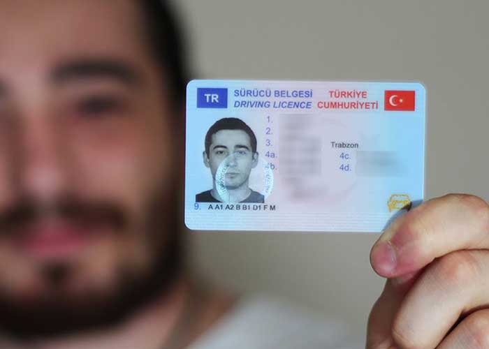 AB uyumlu olan çipli Türk ehliyeti neden Avrupa’da sorun yaratıyor?