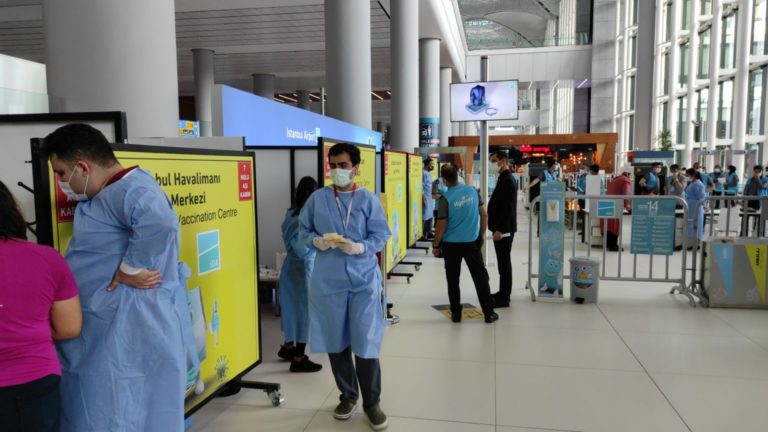 İstanbul Havalimanı aşı merkezi hizmete açıldı