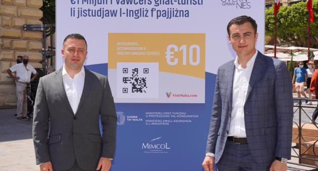 Turizm ve Ekonomi bakanlıkları duyurdu: Dil okulu öğrencilerine 300 Euro'luk kupon müjdesi