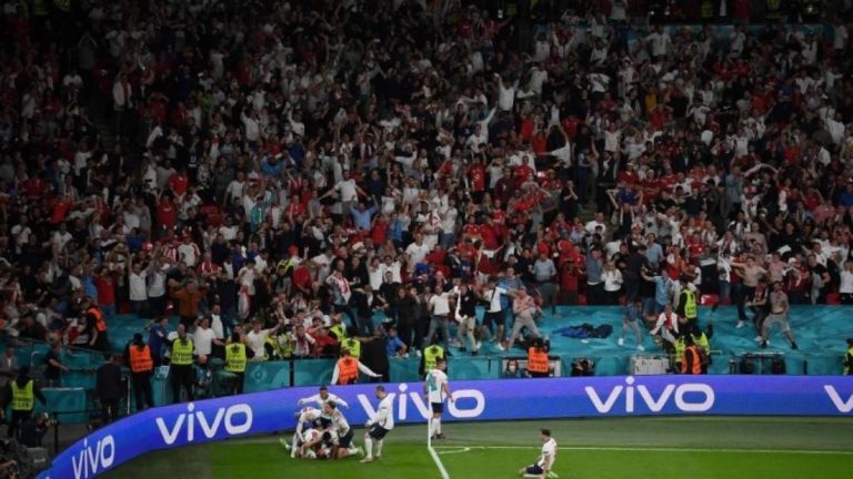 İtalya ile İngiltere arasında EURO 2020 finali Wembley Stadı’nda 65 bine yakın taraftar ile oynanacak