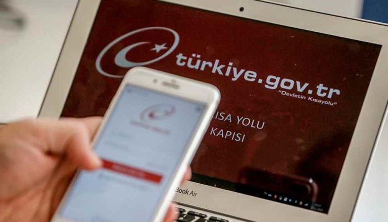 Çalışma hayatından emekliliğe tüm işlemler E-devlet’te