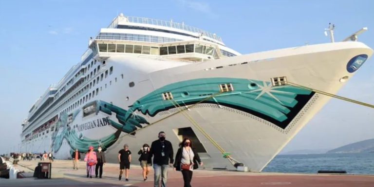 Kuşadası’na 650 gemi 750 bin turist rezervasyon yaptırdı