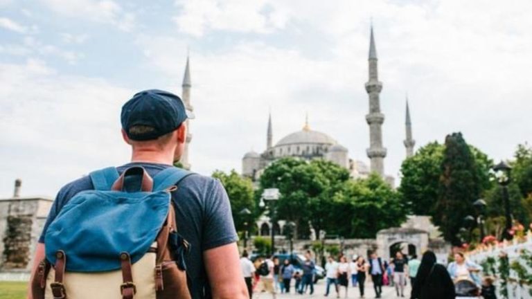 Zürih’de bir öğün yemek fiyatına tüm gün tatil Türkiye’de