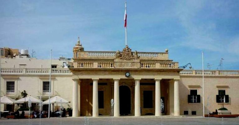 Valetta’da tarihi Ana Muhafız binası restore edilecek