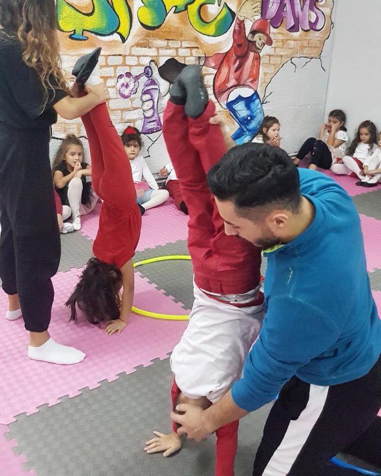 Connexion Dans Okulu’nda çocuklar için dans ve jimnastik dersleri başlıyor