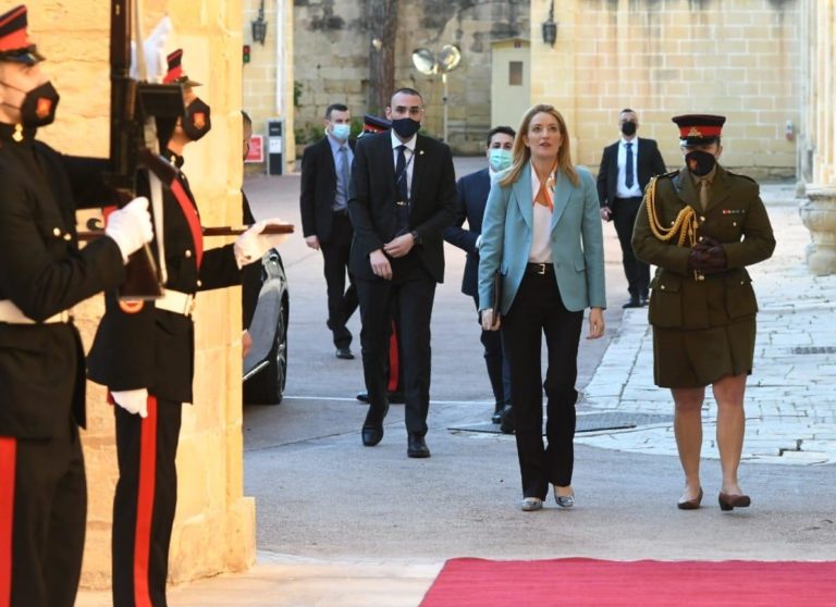 AP Başkanı Metsola,  Malta’ya ilk resmi ziyaretini gerçekleştirdi