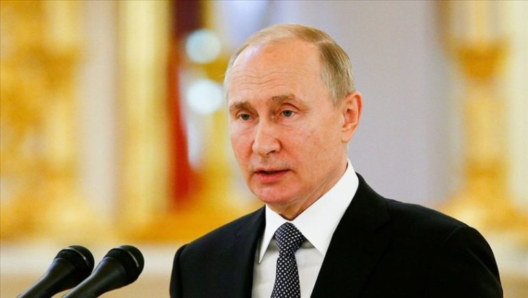 Putin imzaladı: “Dost olmayan” ülkelere borçlar Ruble cinsinden ödenecek
