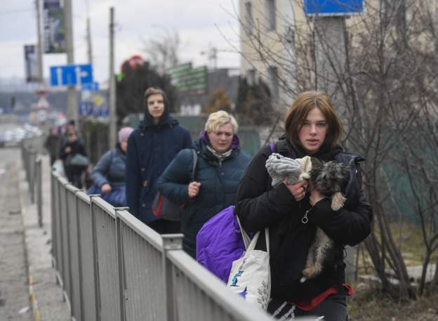 Rusya insani koridorlar oluşturmak için ateşkes ilan ettiğini duyurdu