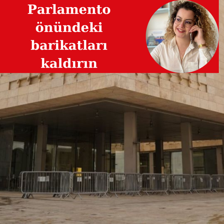 Parlamento önündeki barikatları kaldırın çağrısı