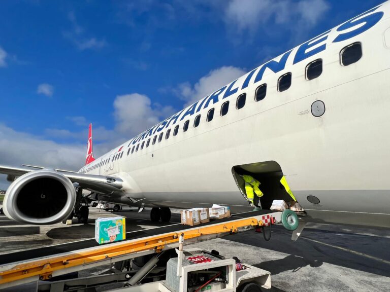 İkinci parti ayni yardım malzemesi bu sabah Türkiye’ye gönderildi!