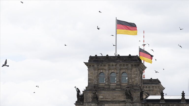Almanya, Nitelikli İş Gücü İçin Göç Yasasında Yeni Kolaylıklar Sağlıyor