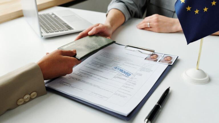 2022’de AB’de Yaklaşık 3,7 Milyon İlk Oturma İzni Verildi: Almanya İlk Sırayı Aldı