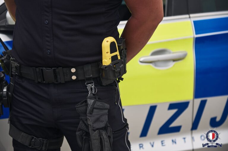 Gozo’da bir adam, dört polis memuruna saldırma suçlamasıyla yargılandı