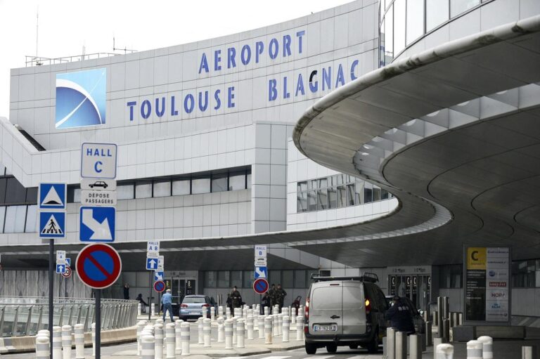 Fransa’da Havalimanları ‘Saldırı Tehdidi’ Nedeniyle Boşaltıldı