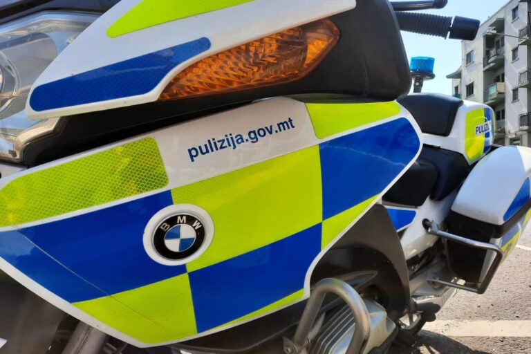 Ħamrun’da Araba Hırsızlığı Şüphelileri Yakalandı