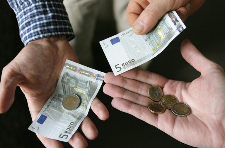 2024 Bütçesi: Haftalık Ücretler 12,81 Euro Artacak