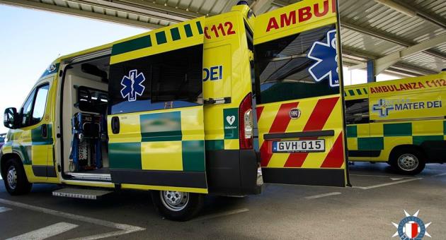 Ħamrun’da Yaya Araç Çarpışması: 78 Yaşındaki Adam Yaralandı