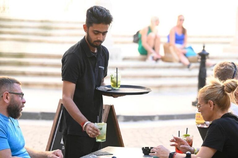 Gozo’lu işverenler üçüncü dünya vatandaşı çalışanları için beceri kartı masraflarını ödeme konusunda isteksiz