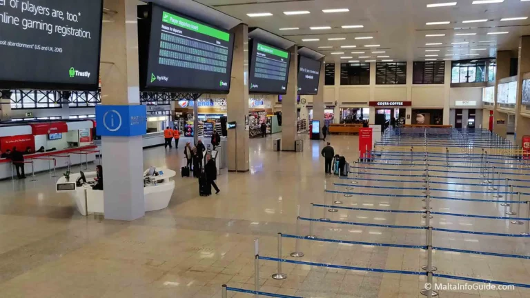 Malta Uluslararası Havalimanı, Hava Yolcuları İçin Dünyanın En Kötüsü Olarak Derecelendirildi