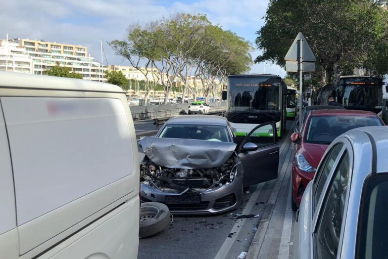 Pietà Sahili’nde Meydana Gelen Kaza Geçici Trafik Sıkışıklığına Neden Oldu