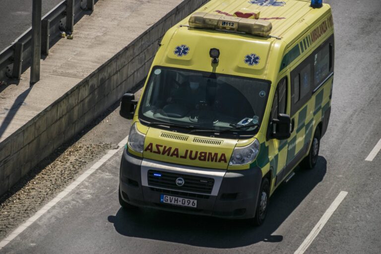 Cospicua’da Araç Çarpması Sonucu Yaralanan İlköğretim Öğrencisi Hastaneye Kaldırıldı