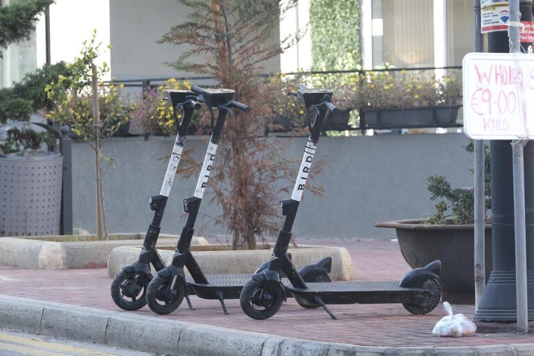 E-scooter İşletmecileri, Yeni Ulaştırma Bakanı’ndan Yasak Kararını Kaldırmasını İstiyor