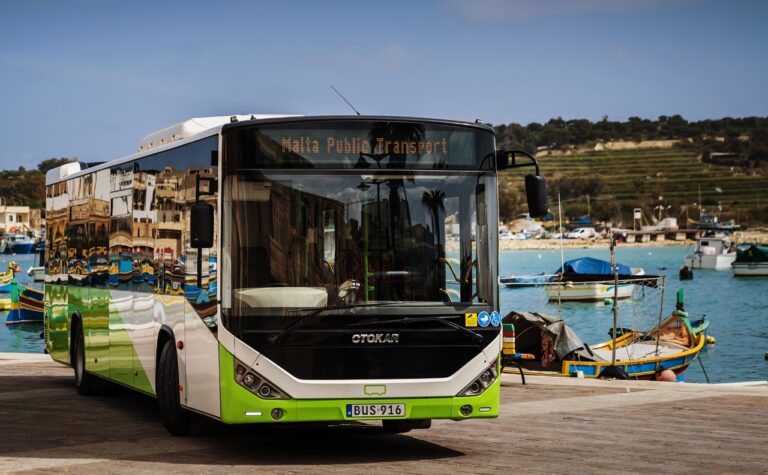 Malta’daki ücretsiz otobüs servisi şimdiye kadar 32 milyon Euro’luk sübvansiyonla mâl oldu