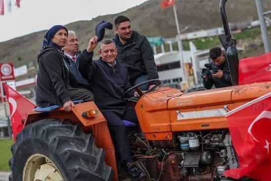 Gündemar araştırmasında Yeni Parti lider